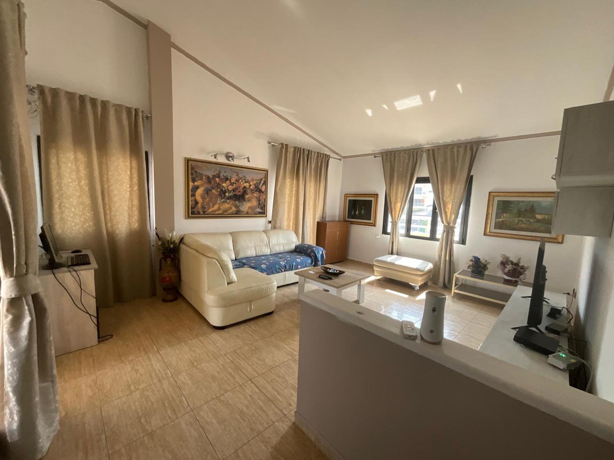 Italian Style Apartment Durrës Buitenkant foto